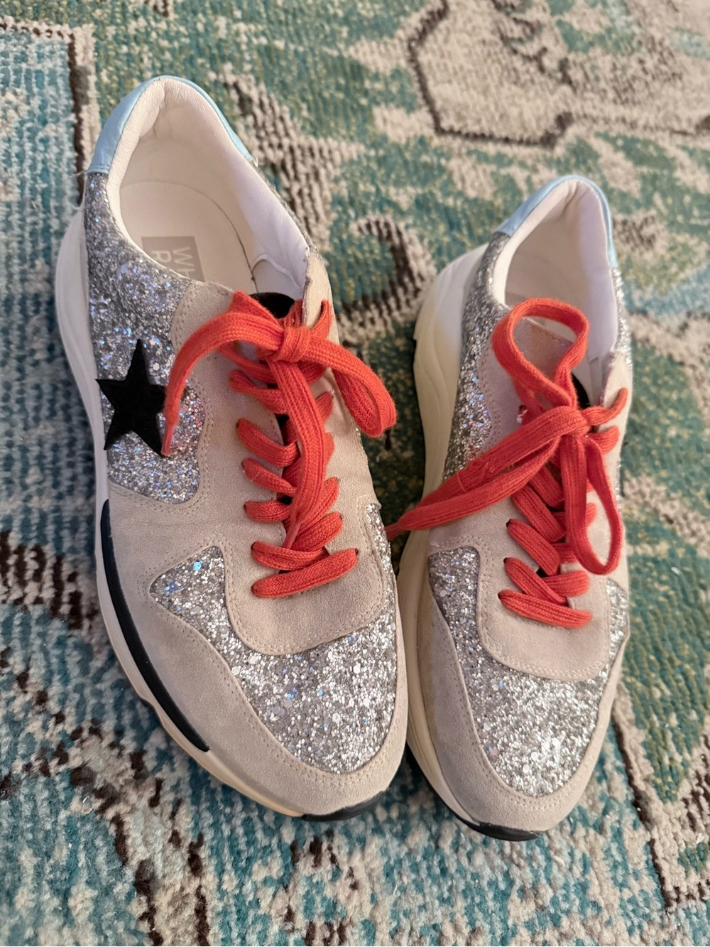 Women's Glitter Suede Star Accent Sneakers - Silver & Orange Laces
